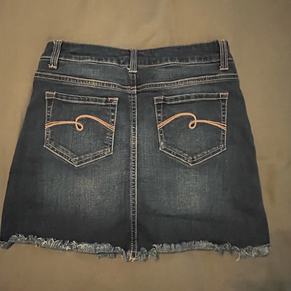 Justice Skirt 12 - Picture 2 of 3